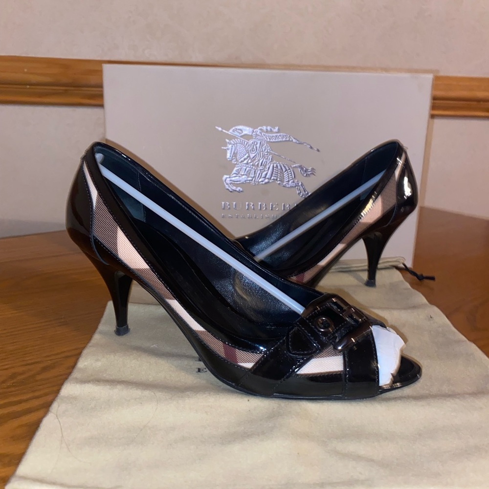 Burberry Pumps